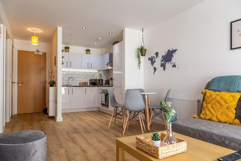 Natural Light City Center Pad Birmingam Exterior foto